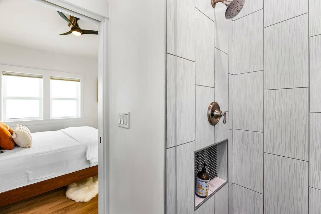 Walk To The Waterfront! The South Sound Suite Tacoma Ngoại thất bức ảnh