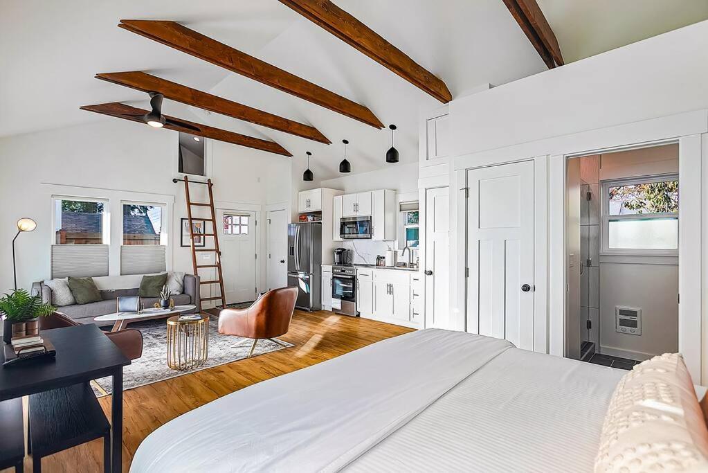 Walk To The Waterfront! The South Sound Suite Tacoma Ngoại thất bức ảnh